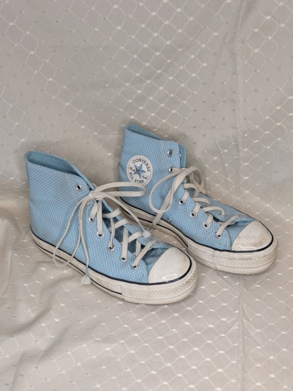 Converse high top